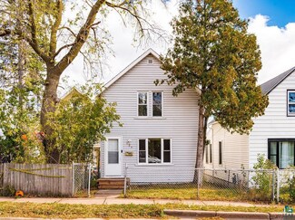 624 E 7th St, Duluth, MN 55805
