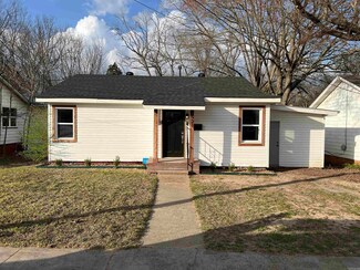 921 W Hazel St, Benton, AR 72015