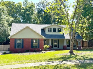 5851 Calumet Ct, Crestview, FL 32536