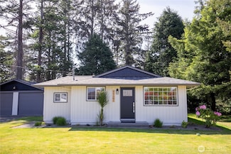 29311 Joy Ln, Ocean Park, WA 98640