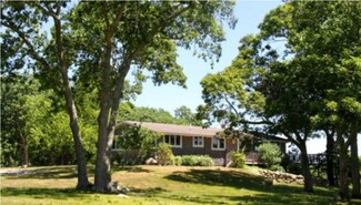 737 State Rd, Aquinnah, MA 02535