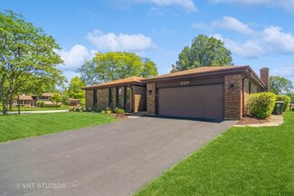 1129 E Carpenter Dr, Palatine, IL 60074