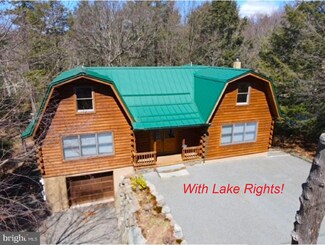 1075 Mockingbird Ln, Lake Ariel, PA 18436