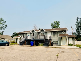 4002 Lakeview Dr, Rapid City, SD 57702