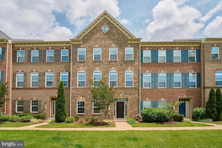 7916 Culloden Crest Ln, Gainesville, VA 20155
