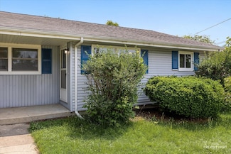 1708 Willow St, Sycamore, IL 60178
