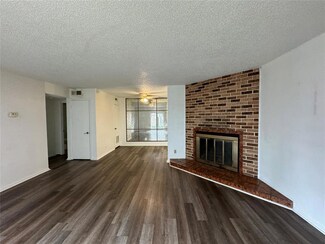 6026 NW Expressway Unit B, Warr Acres, OK 73132