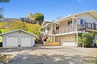 951 Oak St, Clayton, CA 94517