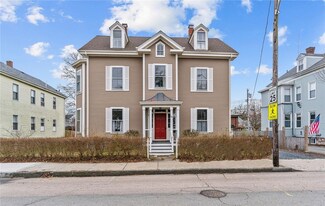 30 Gould St, Newport, RI 02840