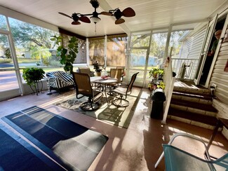 303 Wen Bar Cir, Plant City, FL 33565