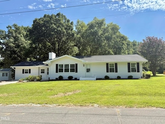 41 Lakewood Dr, Roxboro, NC 27573