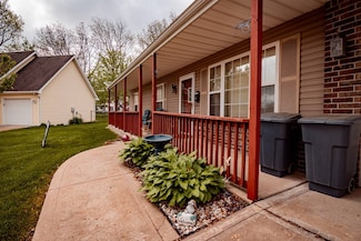 406 Valley View Ct, Cameron, MO 64429