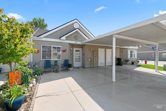 85 E Waterbury Ln, Meridian, ID 83646