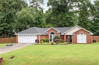 5101 Pierce Point Dr, Phenix City, AL 36867
