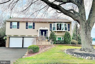 690 Joseph Ave, Warminster, PA 18974