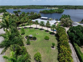 14562 Riverside Dr, Fort Myers, FL 33905