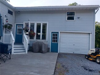 11005 East Rd, Wyoming, NY 14591
