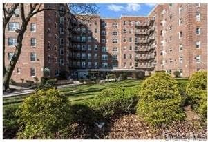 84-50 169th St Unit 315, Jamaica, NY 11432