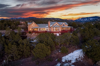 568 Camino Tierra Alta, Santa Fe, NM 87501
