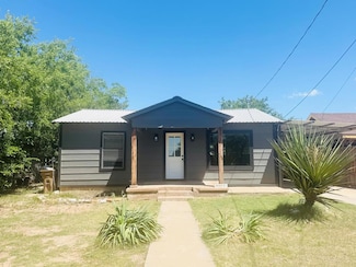 34 W 21st St, San Angelo, TX 76903