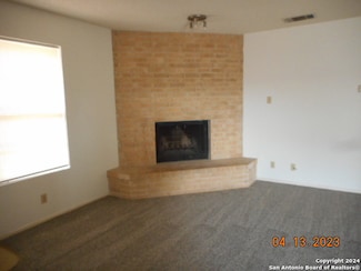 1036 Orts Dr Unit B, Pleasanton, TX 78064