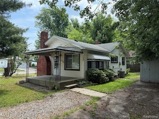 21738 Evergreen St, Saint Clair Shores, MI 48082