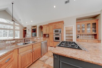 7118 Timberwilde Dr, Alvin, TX 77511
