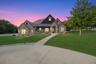 400 Regency Ct, Denton, TX 76210