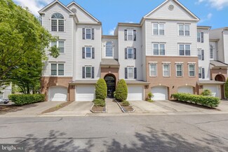 4679 Longstreet Ln Unit 301, Alexandria, VA 22311