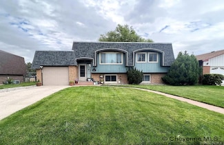 6909 Bomar Dr, Cheyenne, WY 82009