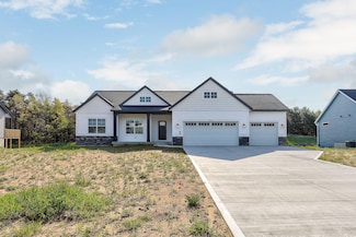 9530 Shoreway Dr, West Olive, MI 49460