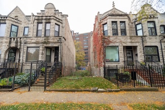 4923 S Champlain Ave, Chicago, IL 60615
