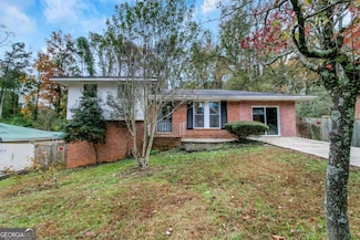 927 Slash Pine Rd, Forest Park, GA 30297