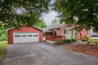 5 Fairview Ave, Ashburnham, MA 01430
