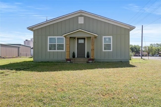 221 S Main St, Okeene, OK 73763