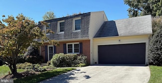 4768 Farndon Ct, Fairfax, VA 22032