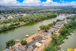 S1138 Platte Shore Dr, Fremont, NE 68025