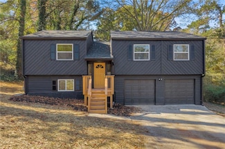 6150 Silver Spur Dr, Lithonia, GA 30058