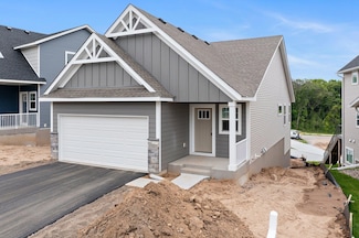 1591 76th St W, Inver Grove Heights, MN 55077