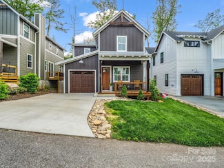 20 Phillip Ln, Arden, NC 28704