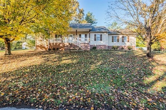 145 Peach Blossom Ln, Bowling Green, KY 42103