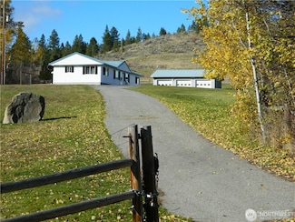285 N Lemanasky Rd, Tonasket, WA 98855