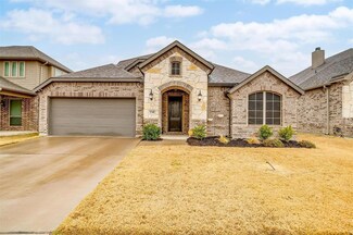 2748 Livia Irene St, Burleson, TX 76028