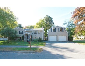 1 Hills Rd, Middleton, MA 01949