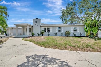 4819 Palmetto Point Dr, Palmetto, FL 34221
