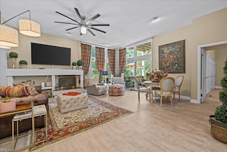696 Mowbray Arch Unit 230, Norfolk, VA 23507