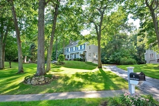9 Walnut Hill Rd, Millis, MA 02054