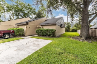 8547 Pineverde Ln, Jacksonville, FL 32244