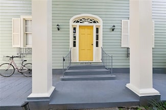 2933 Calhoun St, New Orleans, LA 70118
