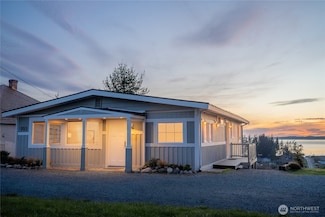 993 NW Camano Dr, Camano Island, WA 98282